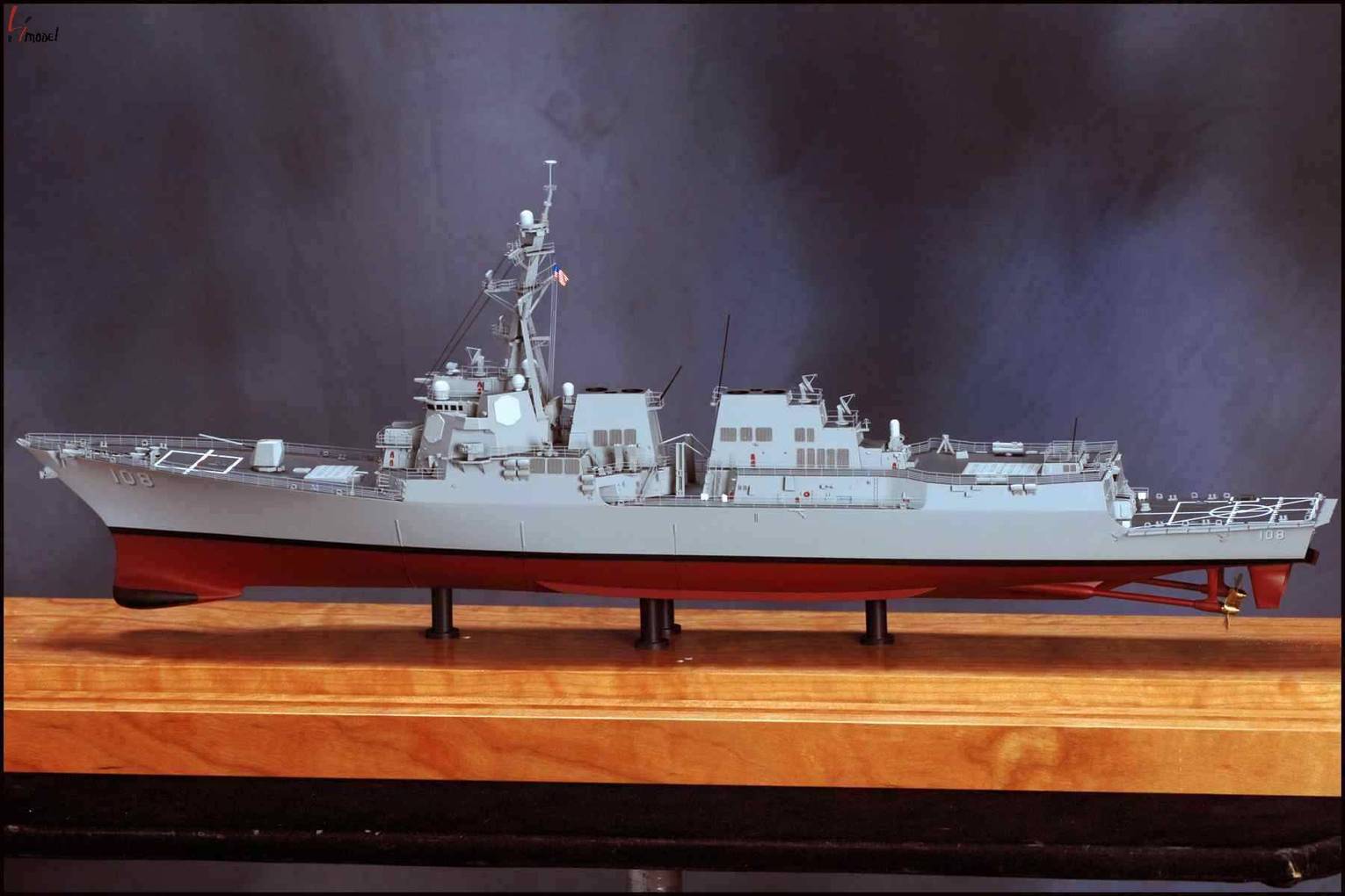 ddg108-03.jpg