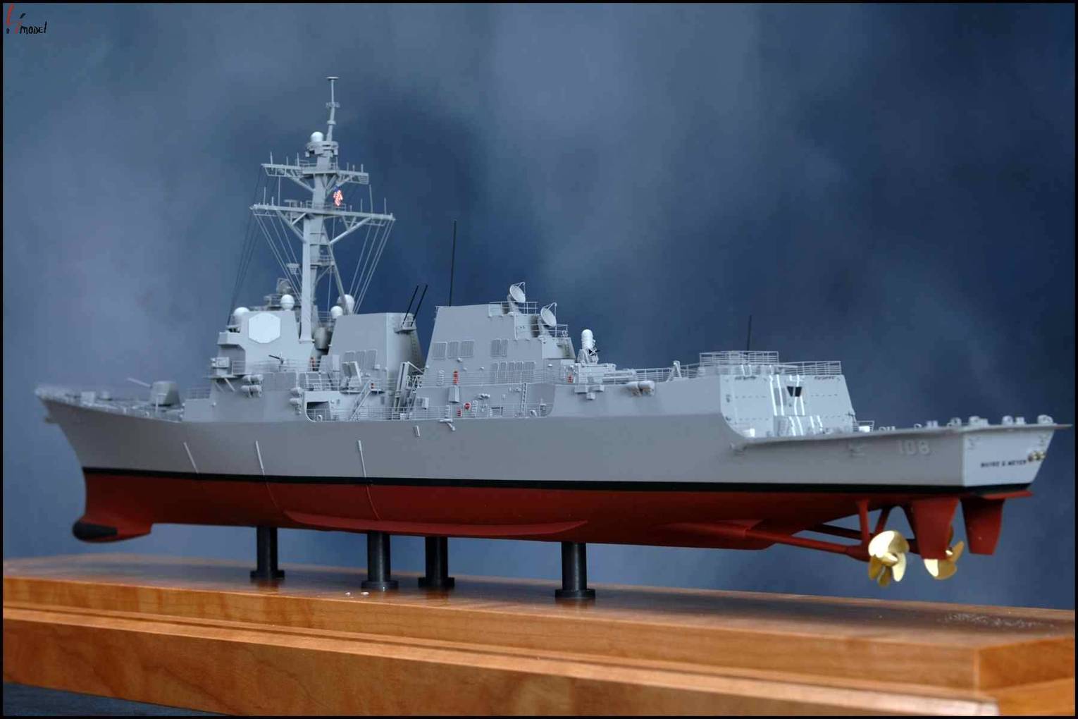 ddg108-07.jpg